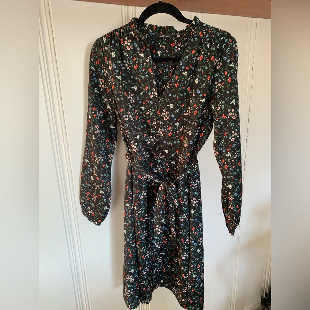 EUC Basic Model Black Floral BoHo Professional Dress Size L